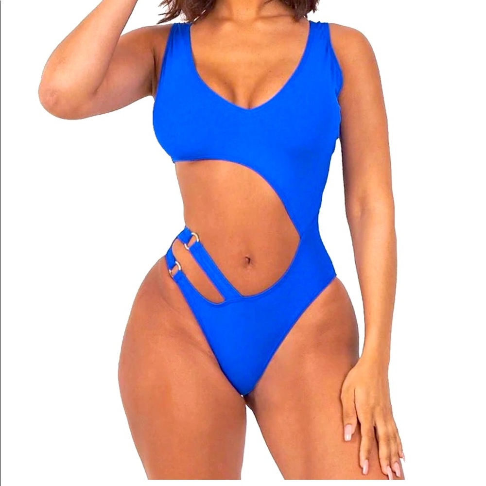 Brand new swimsuit!!